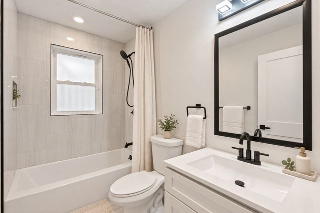 22-20 Ufford St 1, Boston, MA 02124