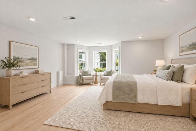 22-20 Ufford St 1, Boston, MA 02124