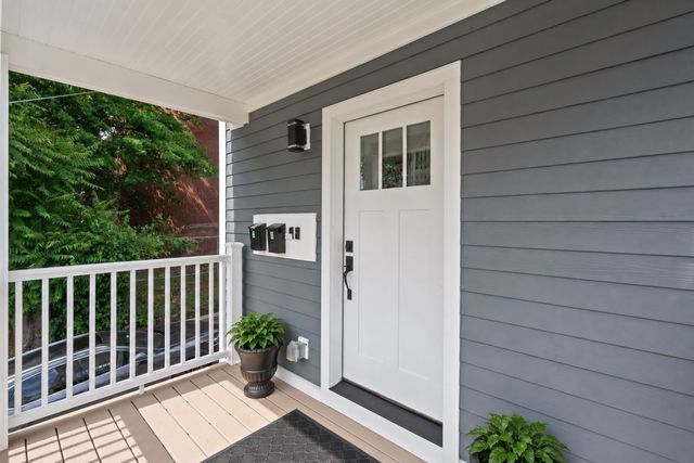 22-20 Ufford St 1, Boston, MA 02124