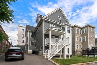22-20 Ufford St 1, Boston, MA 02124