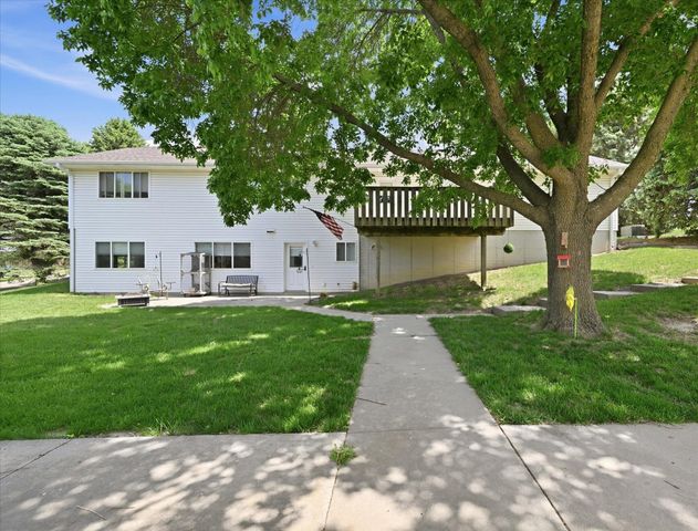 13238 BLUEBIRD Lane, Council Bluffs, IA 51503