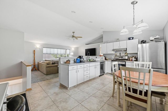 13238 BLUEBIRD Lane, Council Bluffs, IA 51503