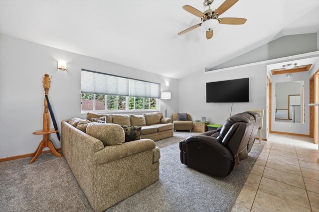 13238 BLUEBIRD Lane, Council Bluffs, IA 51503