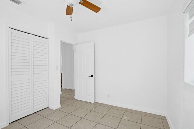 6101 NE 7th Avenue, Oakland Park, FL 33334