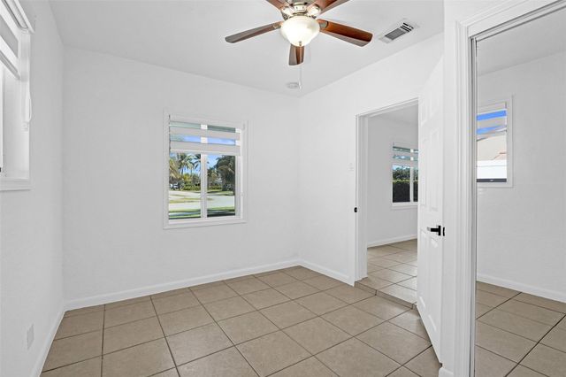 6101 NE 7th Avenue, Oakland Park, FL 33334
