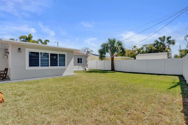 6101 NE 7th Avenue, Oakland Park, FL 33334