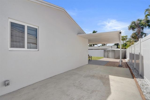 6101 NE 7th Avenue, Oakland Park, FL 33334