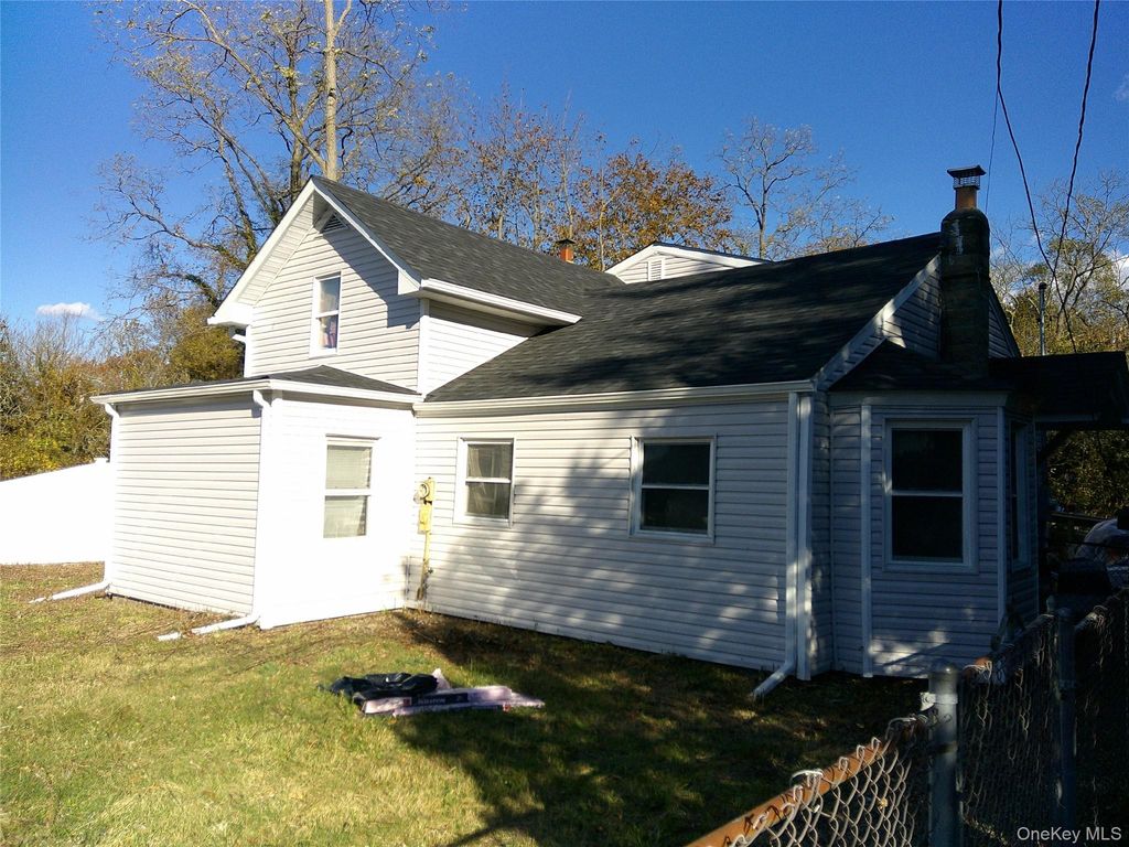 145 Conklin Avenue, Patchogue, NY 11772