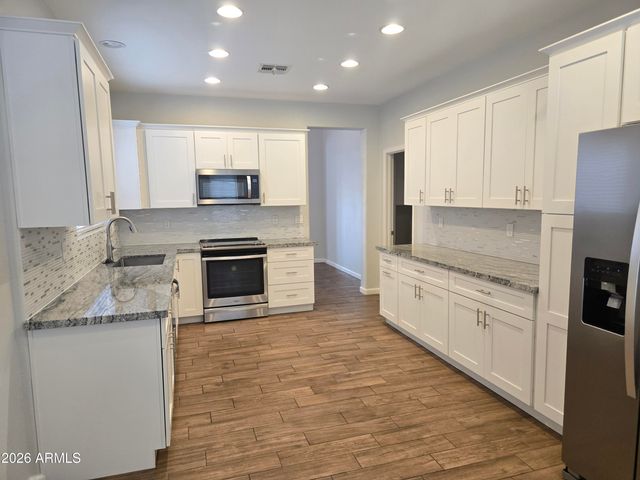 3525 W TWAIN Drive, Anthem, AZ 85086