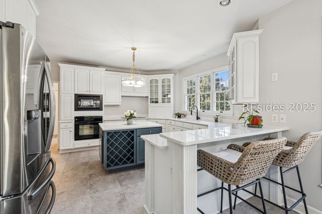 210 Old Plantation Dr W, Beaufort, SC 29907