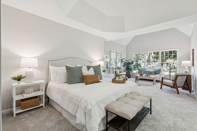 210 Old Plantation Dr W, Beaufort, SC 29907