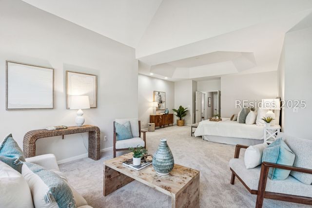 210 Old Plantation Dr W, Beaufort, SC 29907