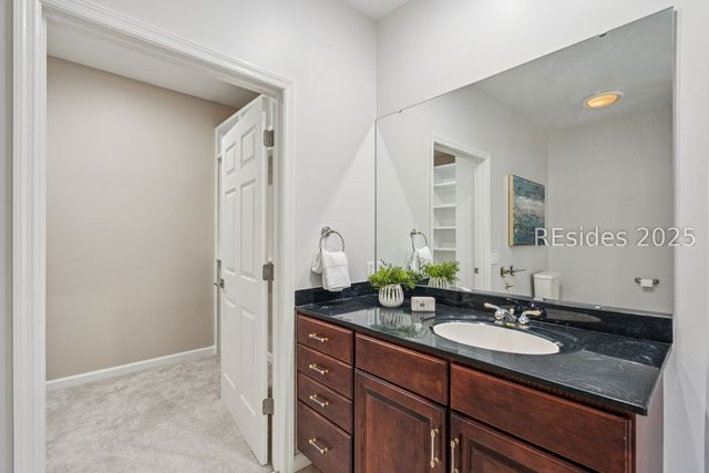 210 Old Plantation Dr W, Beaufort, SC 29907