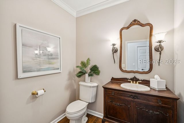 210 Old Plantation Dr W, Beaufort, SC 29907