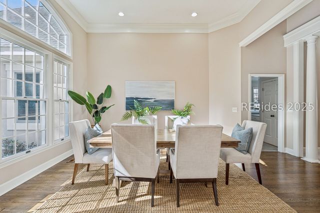 210 Old Plantation Dr W, Beaufort, SC 29907