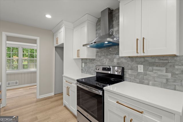 1879 King George Lane SW, Atlanta, GA 30331