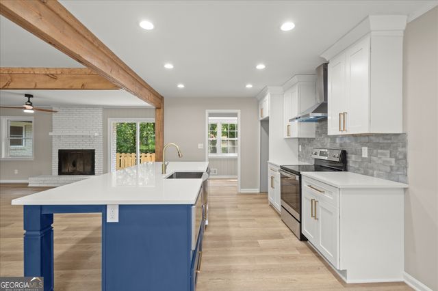 1879 King George Lane SW, Atlanta, GA 30331