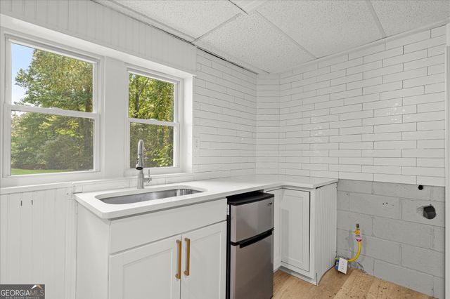 1879 King George Lane SW, Atlanta, GA 30331