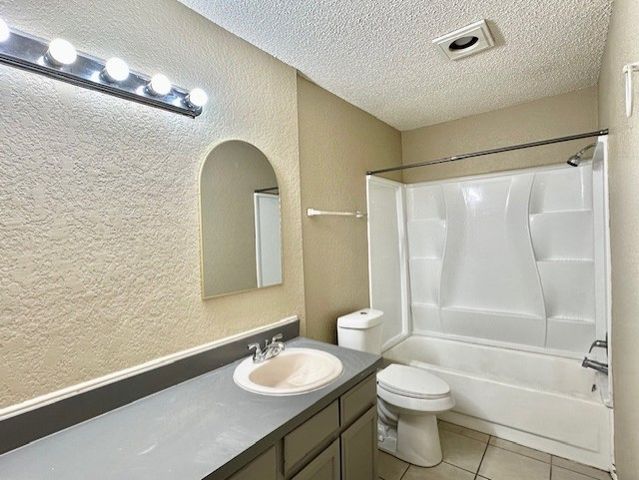 8504 Gatlinburg Drive, Fort Worth, TX 76123