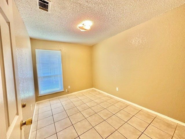 8504 Gatlinburg Drive, Fort Worth, TX 76123