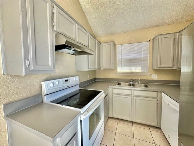 8504 Gatlinburg Drive, Fort Worth, TX 76123