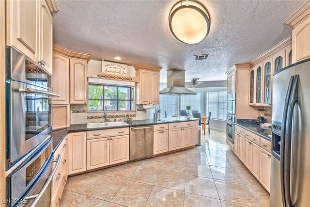 6965 South Valley View Boulevard, Las Vegas, NV 89118