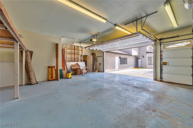 6965 South Valley View Boulevard, Las Vegas, NV 89118