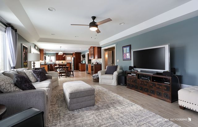 9313 Loch Glen Drive, Lakewood, IL 60014