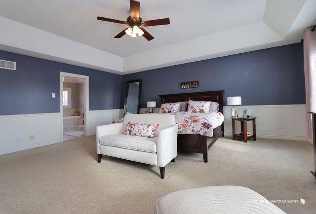 9313 Loch Glen Drive, Lakewood, IL 60014