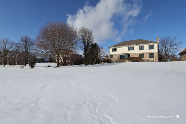 9313 Loch Glen Drive, Lakewood, IL 60014