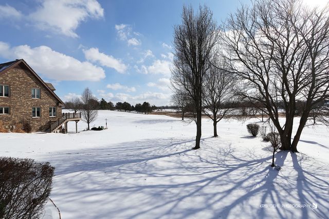 9313 Loch Glen Drive, Lakewood, IL 60014