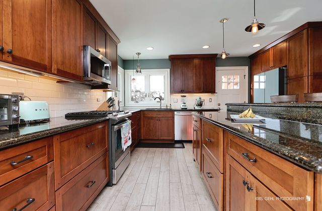 9313 Loch Glen Drive, Lakewood, IL 60014