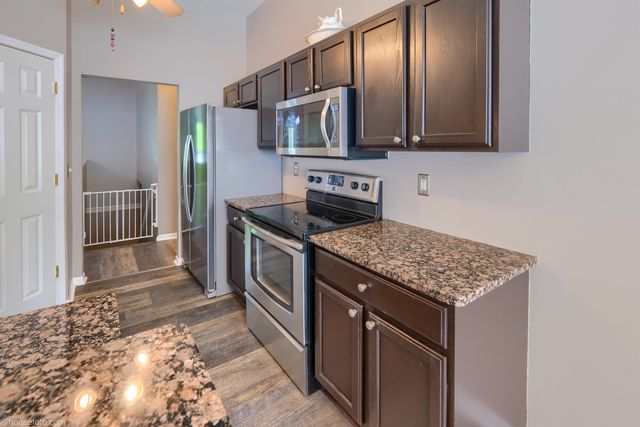 4211 Maplewood Meadows Avenue Avenue, Grand Blanc, MI 48439