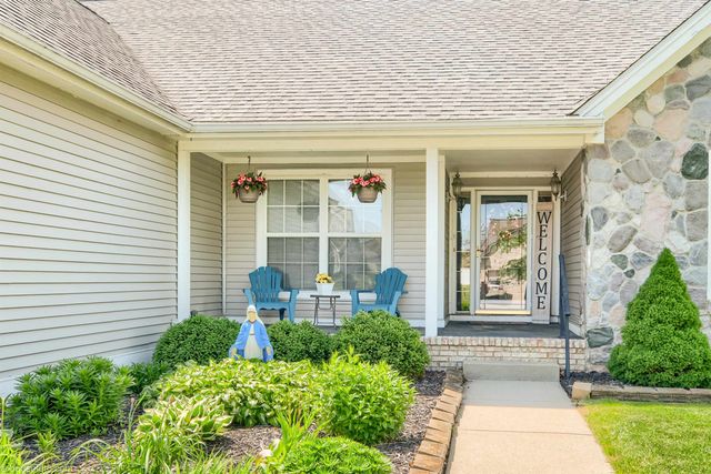 4211 Maplewood Meadows Avenue Avenue, Grand Blanc, MI 48439