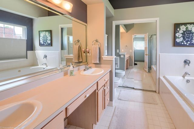 4211 Maplewood Meadows Avenue Avenue, Grand Blanc, MI 48439