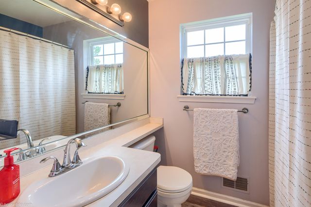 4211 Maplewood Meadows Avenue Avenue, Grand Blanc, MI 48439