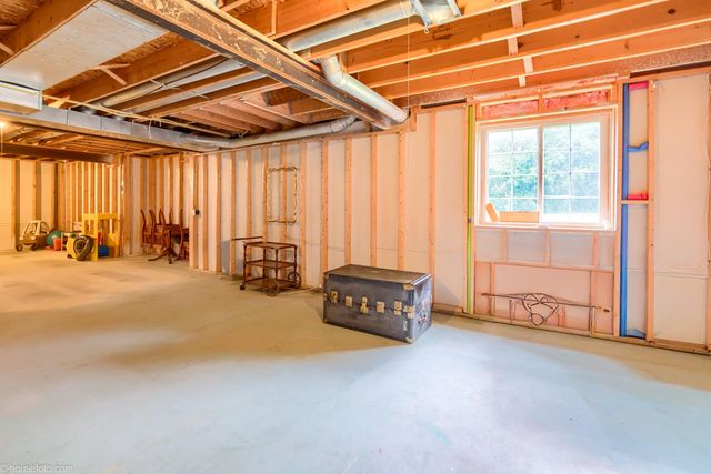 4211 Maplewood Meadows Avenue Avenue, Grand Blanc, MI 48439