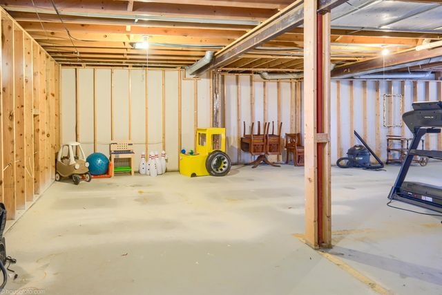 4211 Maplewood Meadows Avenue Avenue, Grand Blanc, MI 48439