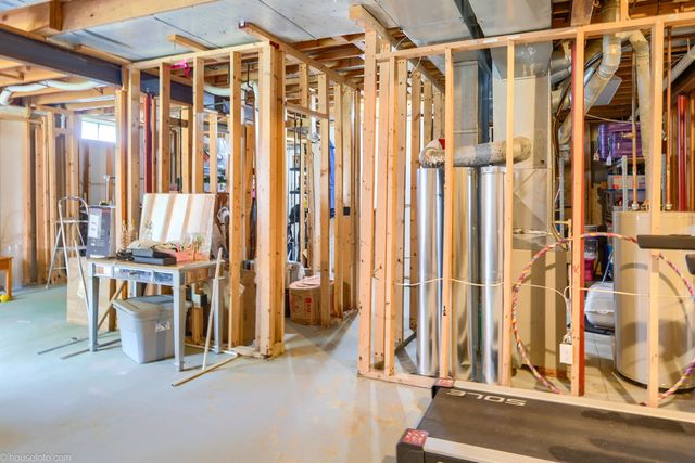 4211 Maplewood Meadows Avenue Avenue, Grand Blanc, MI 48439