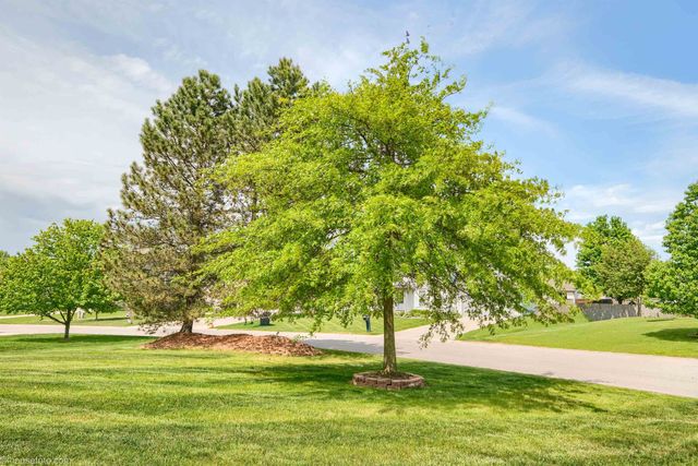 4211 Maplewood Meadows Avenue Avenue, Grand Blanc, MI 48439