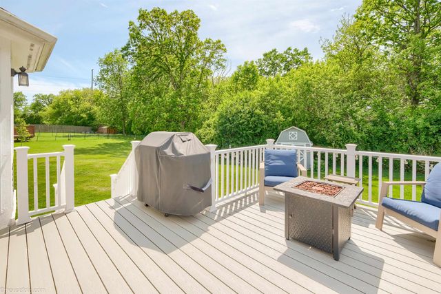 4211 Maplewood Meadows Avenue Avenue, Grand Blanc, MI 48439