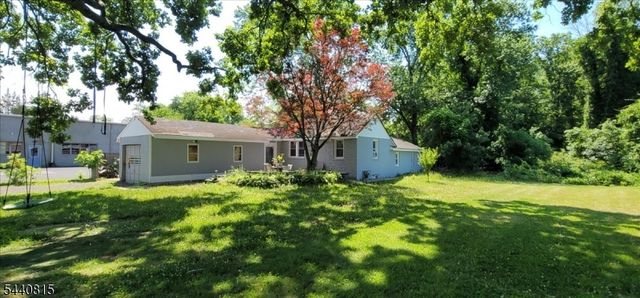 347 Somerset St, Long Hill Twp., NJ 07980