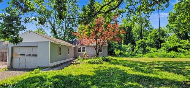 347 Somerset St, Long Hill Twp., NJ 07980