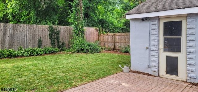 347 Somerset St, Long Hill Twp., NJ 07980