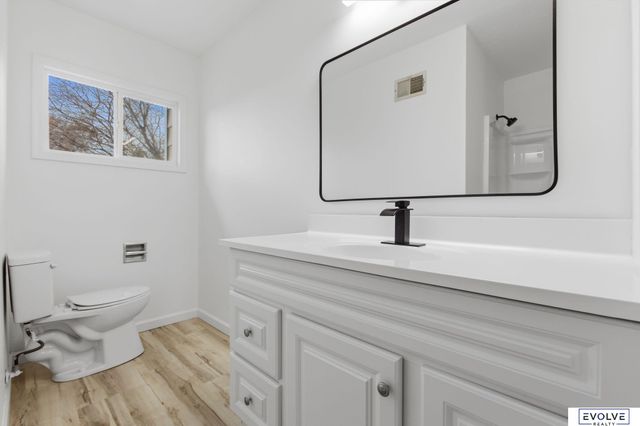 7416 S 85th Street, La Vista, NE 68128