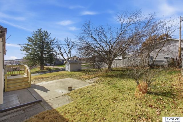 7416 S 85th Street, La Vista, NE 68128