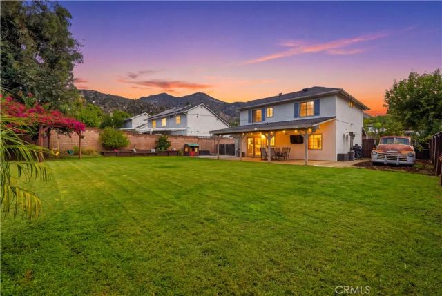 13945 Simshaw Avenue, Sylmar, CA 91342