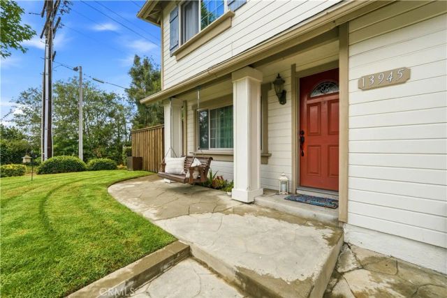 13945 Simshaw Avenue, Sylmar, CA 91342
