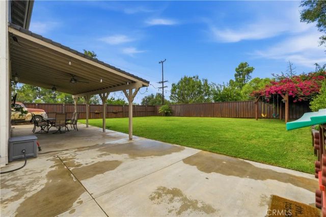 13945 Simshaw Avenue, Sylmar, CA 91342