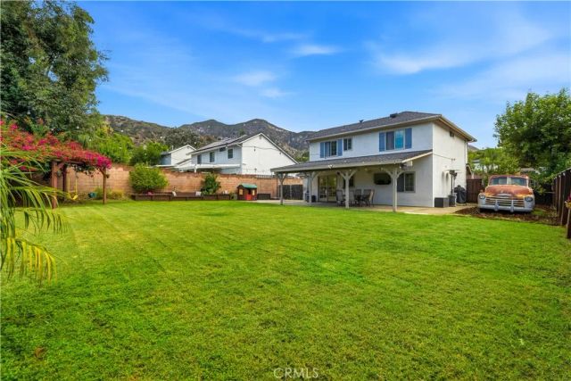 13945 Simshaw Avenue, Sylmar, CA 91342
